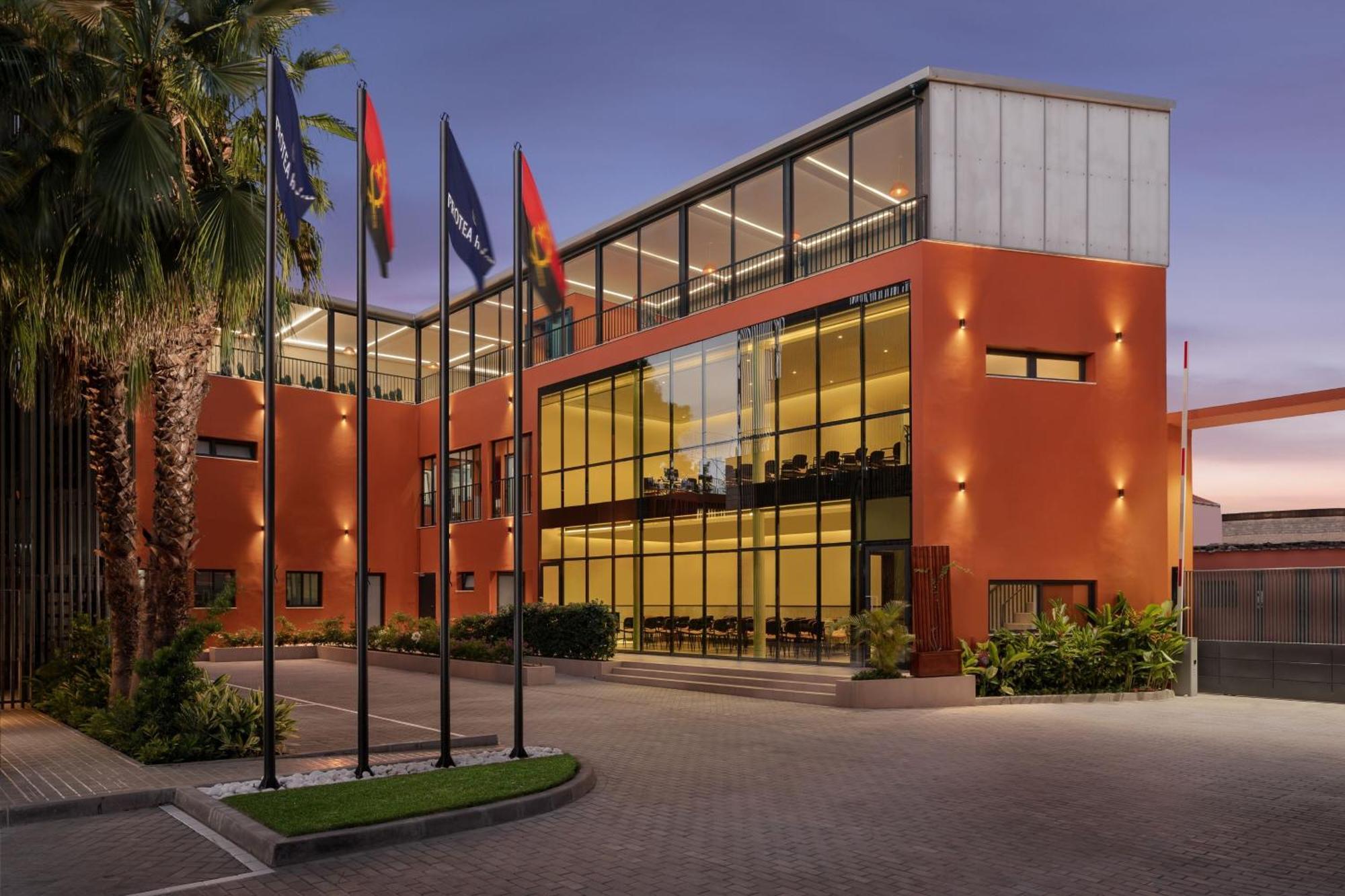 Protea Hotel By Marriott Λουάντα Εξωτερικό φωτογραφία